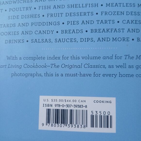 The Martha Stewart Living Cookbook: The New Classics Hardcover First Edition - Picture 7 of 11